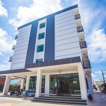 The Bed Hotel Phitsanulok Extérieur photo