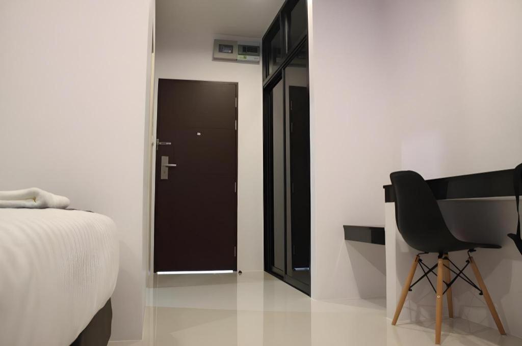 The Bed Hotel Phitsanulok Extérieur photo