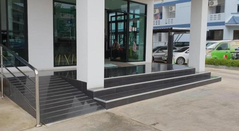 The Bed Hotel Phitsanulok Extérieur photo