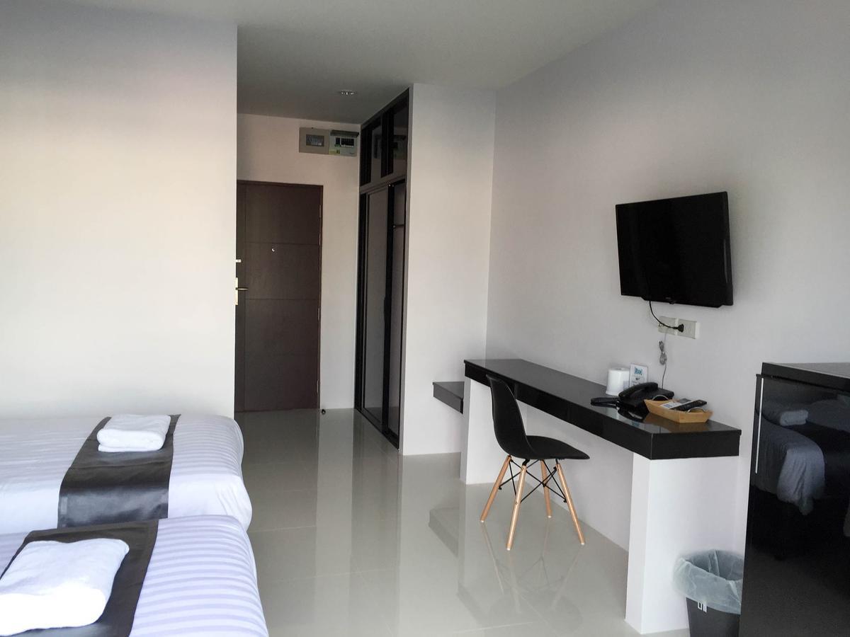 The Bed Hotel Phitsanulok Extérieur photo