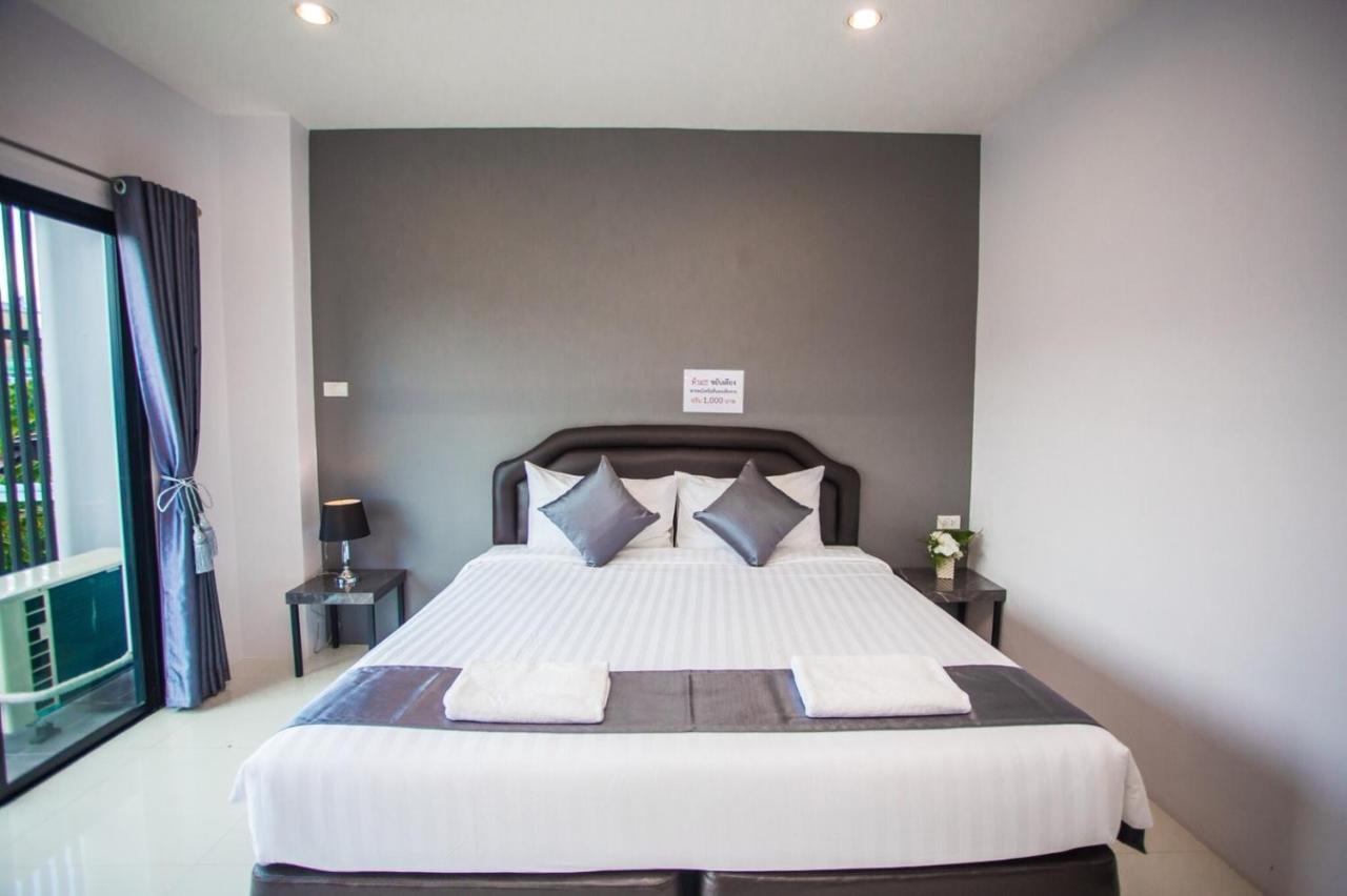 The Bed Hotel Phitsanulok Extérieur photo