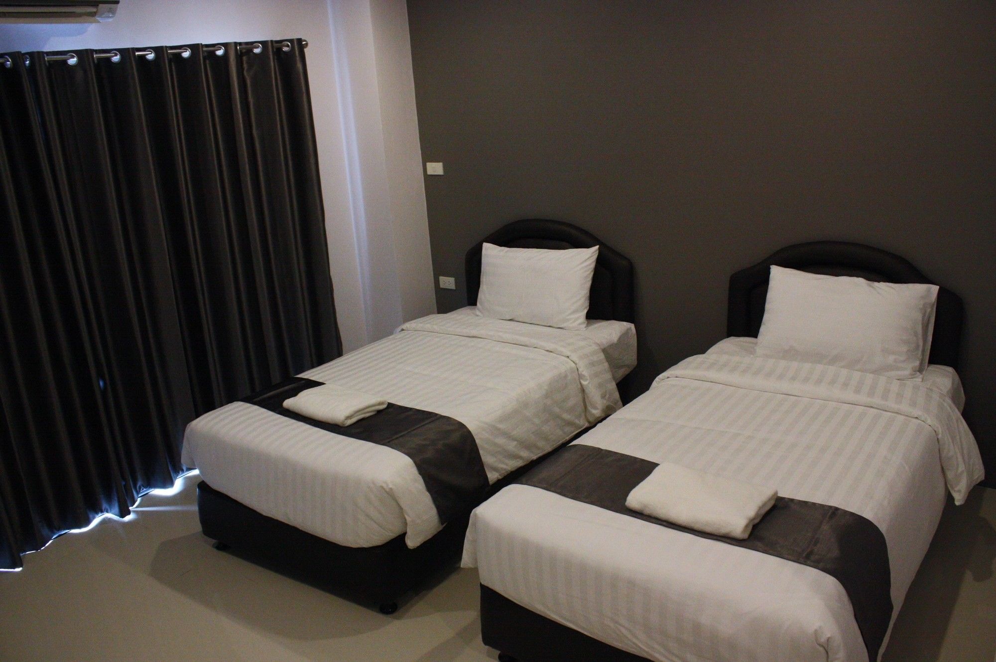 The Bed Hotel Phitsanulok Extérieur photo